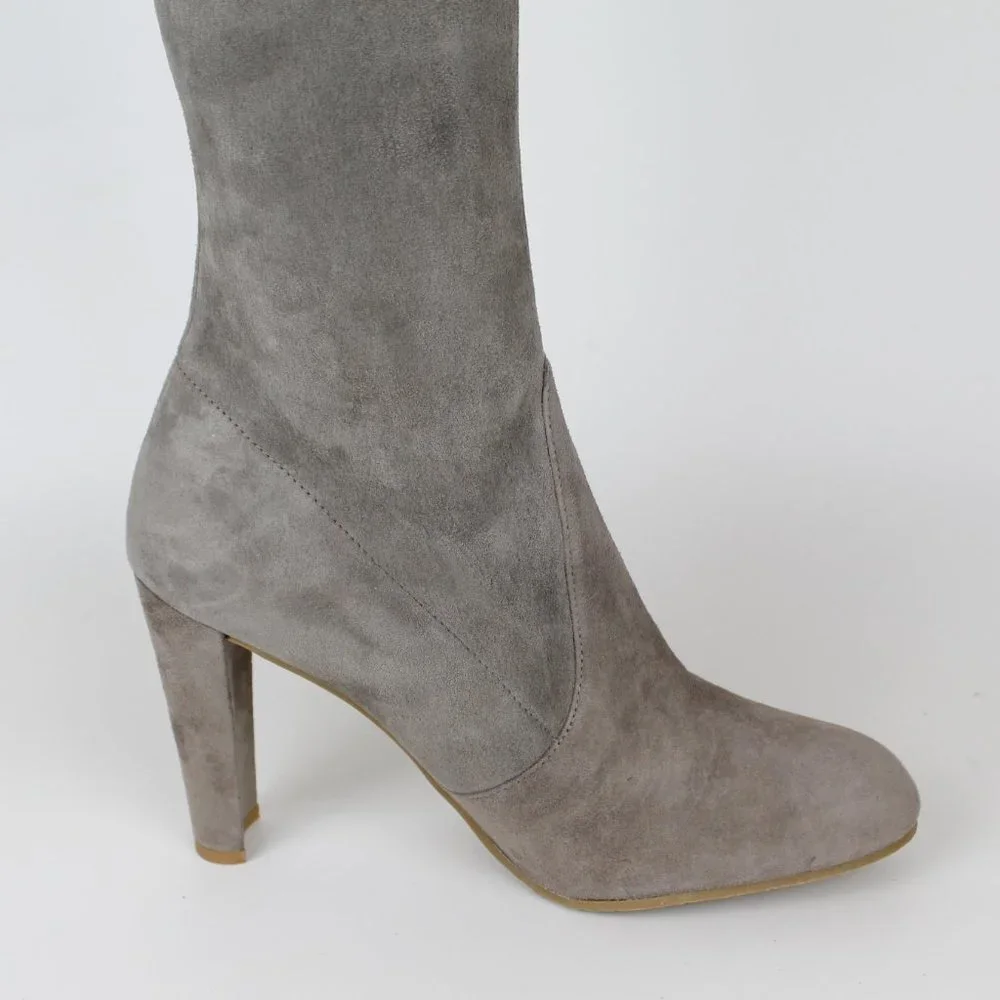 Stuart Weitzman color topo